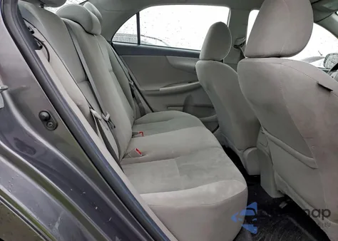 2013 Toyota Corolla Base z USA, uszkodzony, nr VIN 5YFBU4EE2DP140961